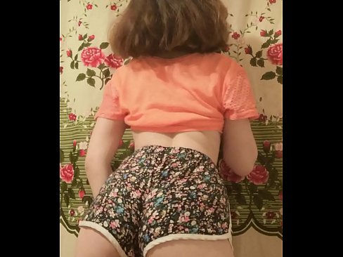 ❤️ دختر جوان سکسی که شورتش را جلوی دوربین در می آورد ☑ پورنو خانگی در fa.rexporn-com.ru ☑